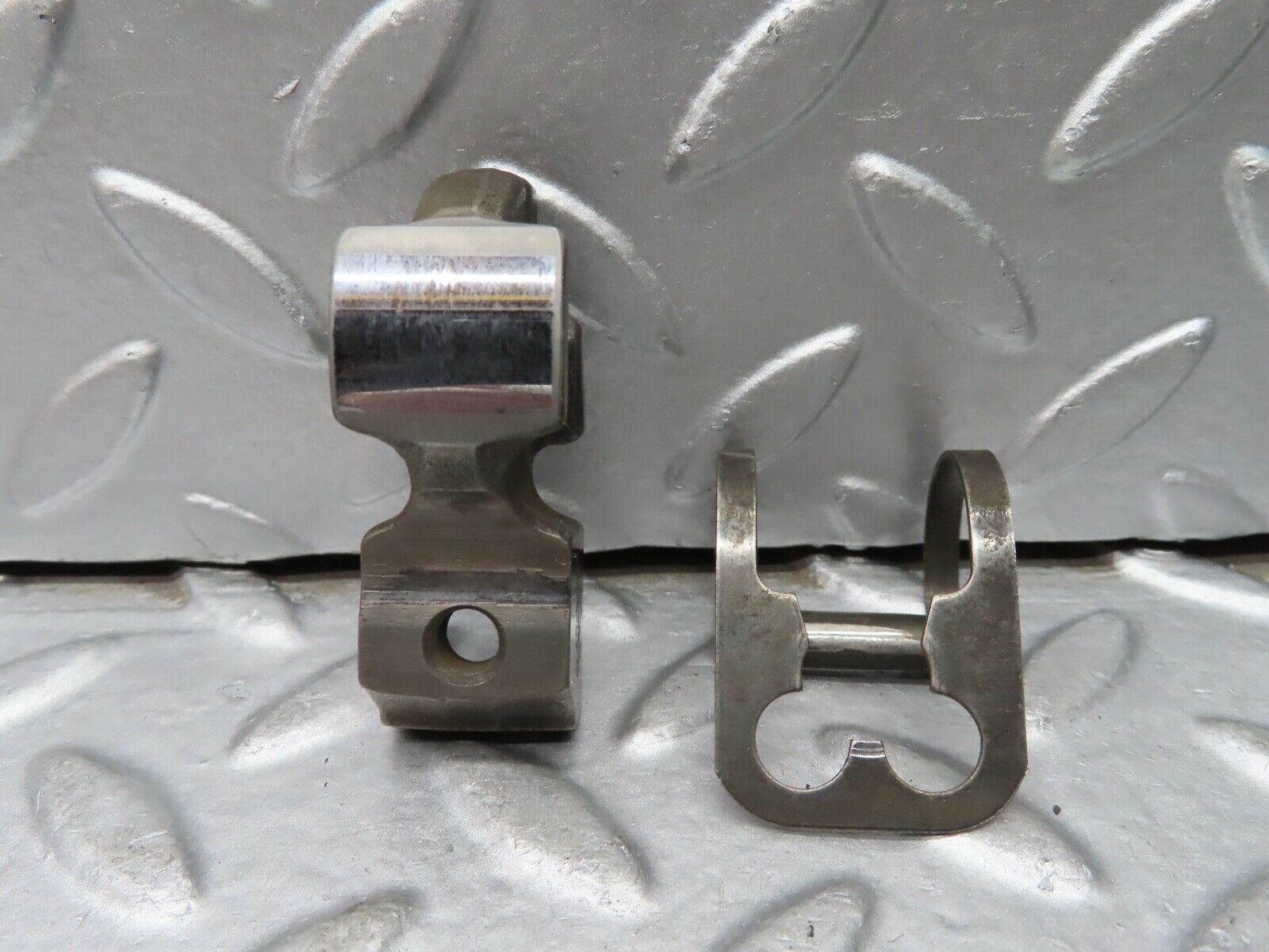 20726 Mercedes-Benz R107 450SL Valve Rocker Arm With Retaining Spring