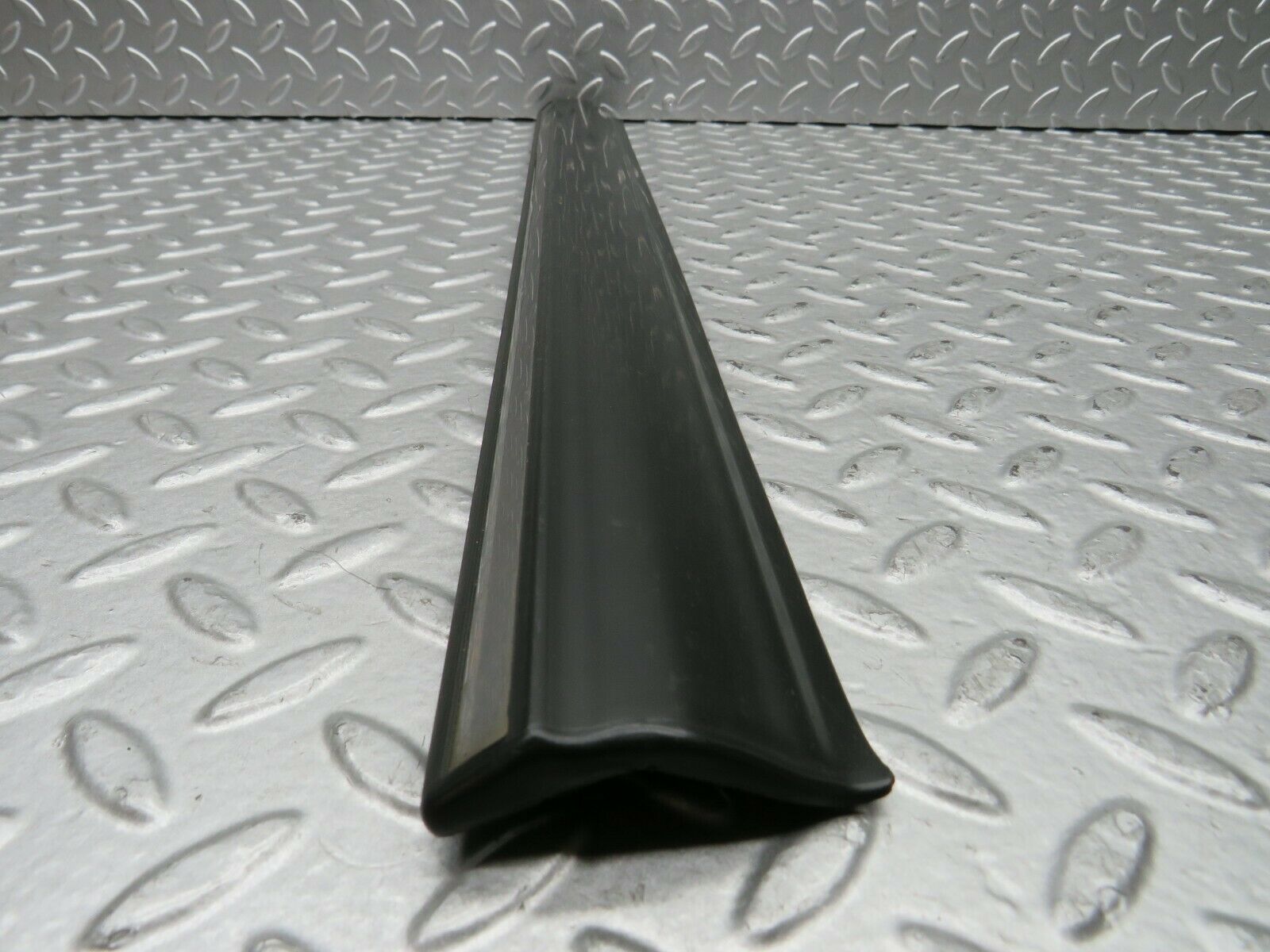 22025 Mercedes-Benz S123 280TE Rear Right Door Lower Moulding Trim