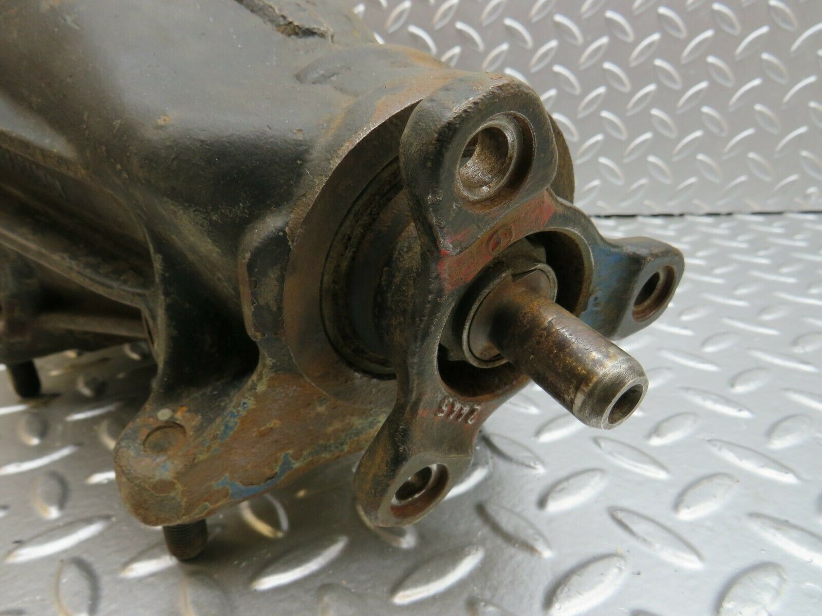 24185 Mercedes-Benz W123 280E Rear Differential Ratio 3.58 1233510101