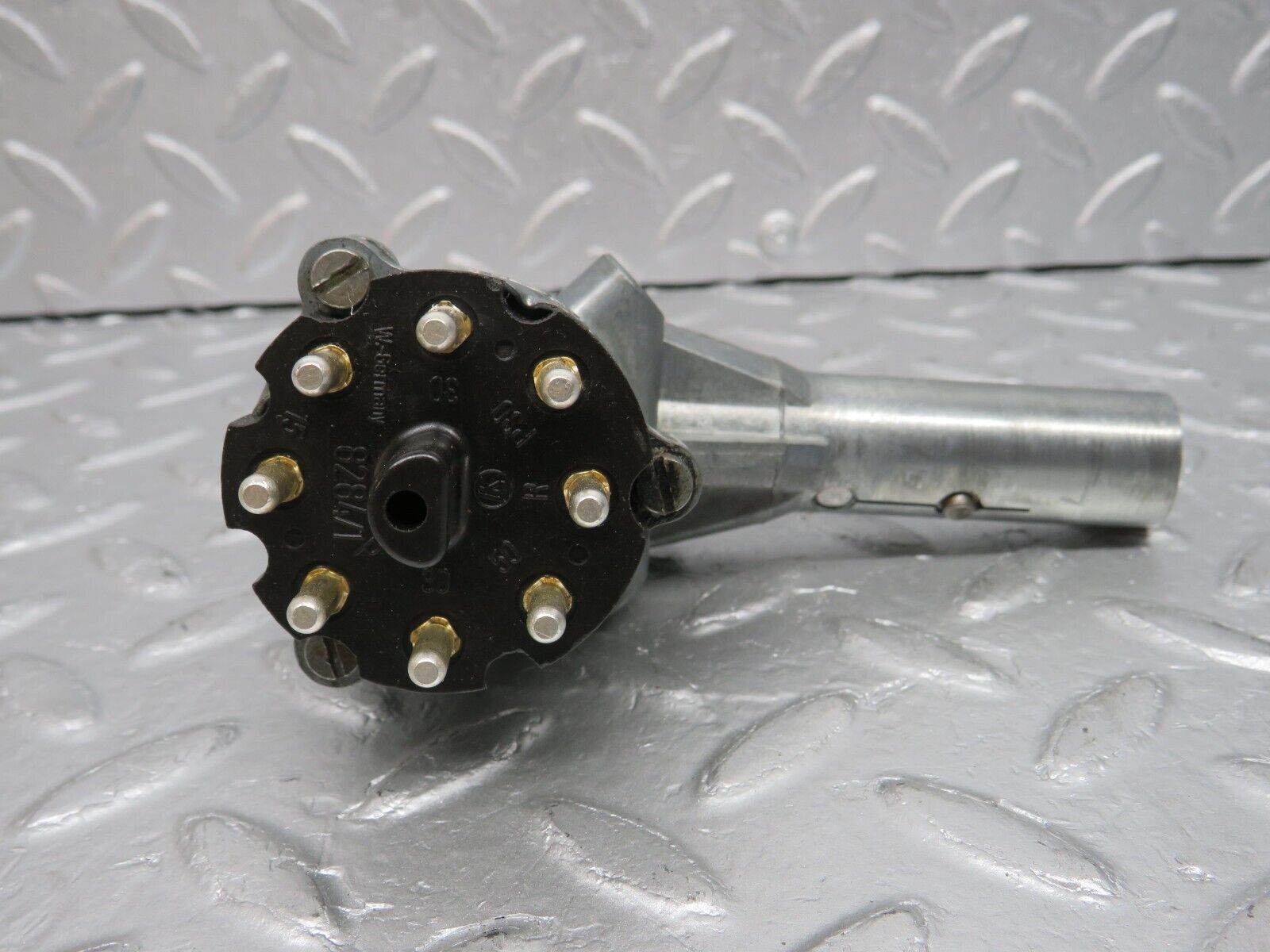 40166 Mercedes-Benz R107 350SL Steering Lock Ignition Switch With Key