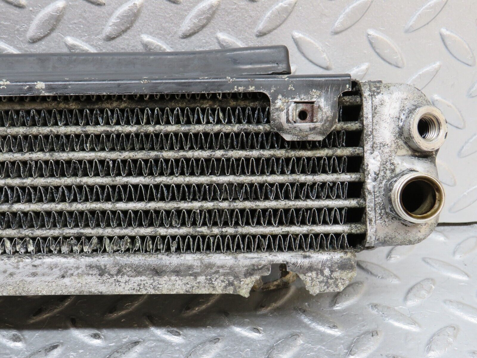 37406 Mercedes-Benz W109 300SEL Oil Cooler Radiator Behr 1161800065