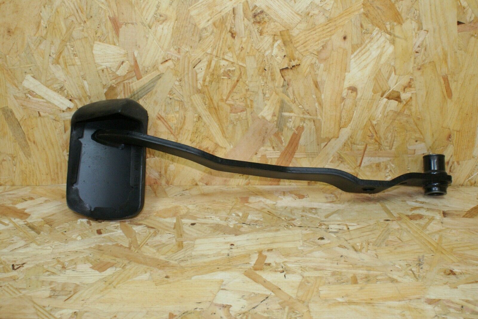 2231 Mercedes-Benz W123 280E Brake Pedal With Rubber