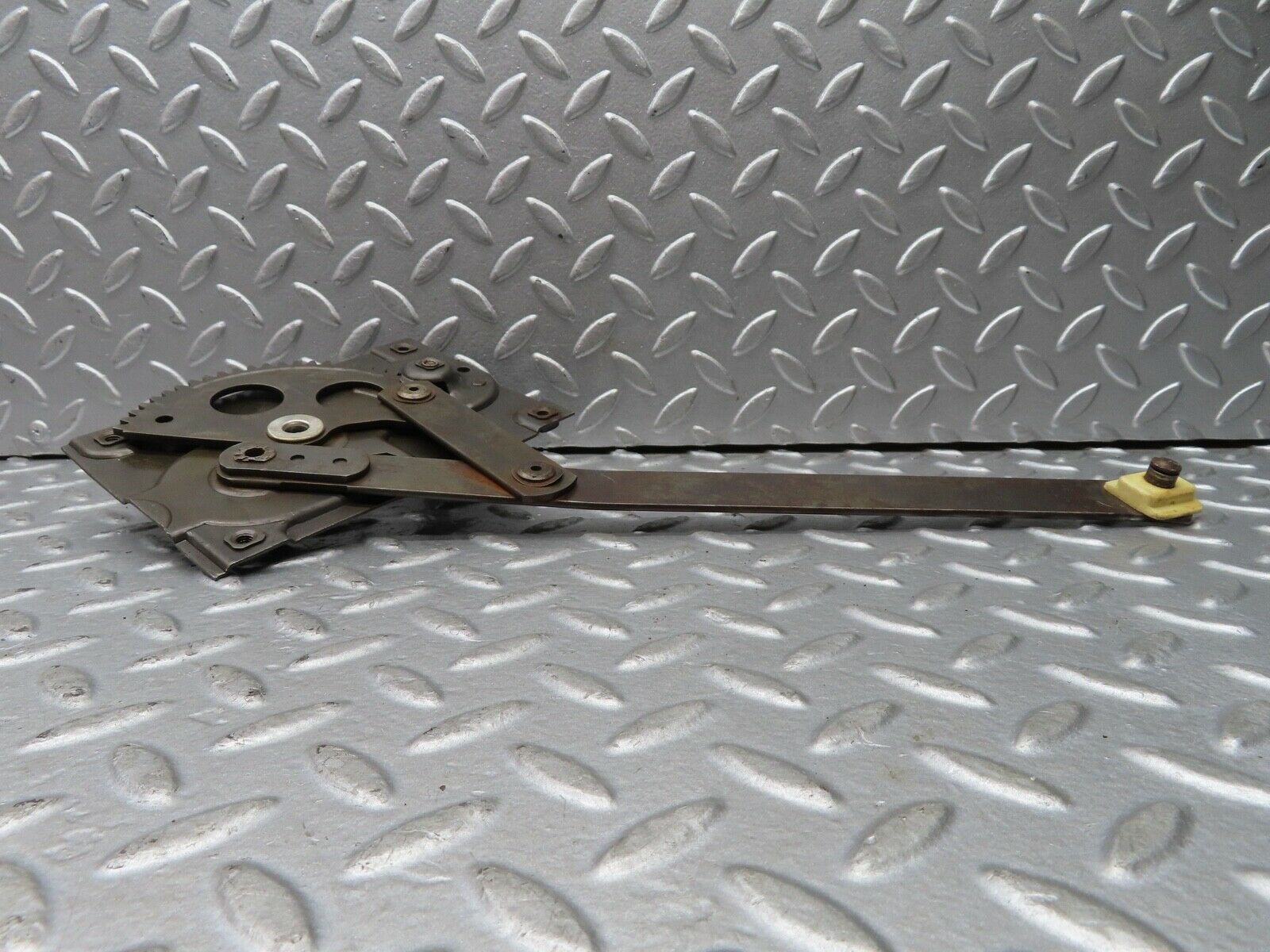 19005 Mercedes-Benz W121 190b Ponton Front Left Manual Window Regulator