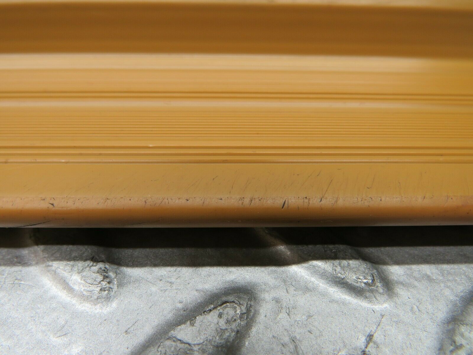 22048 Mercedes-Benz S123 280TE Wagon Front Right Door Sill Trim
