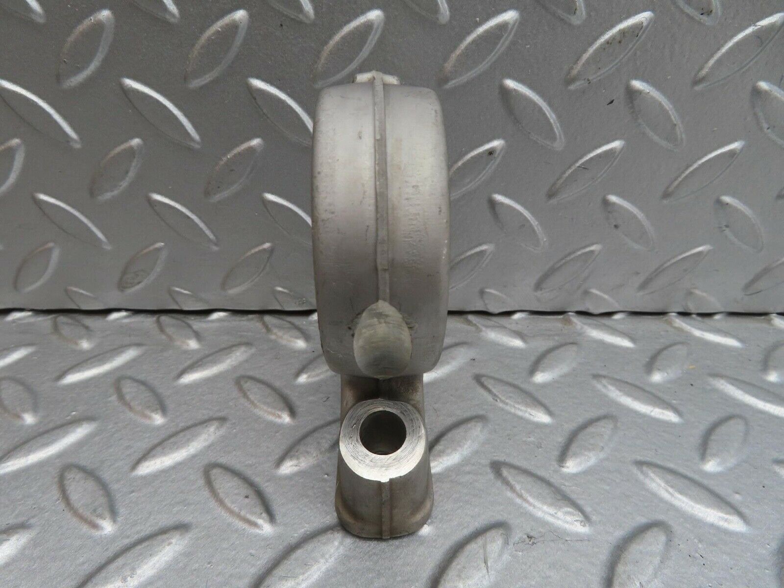13734 Mercedes-Benz R107 450SL Camshaft Tower Bearing 1160512712