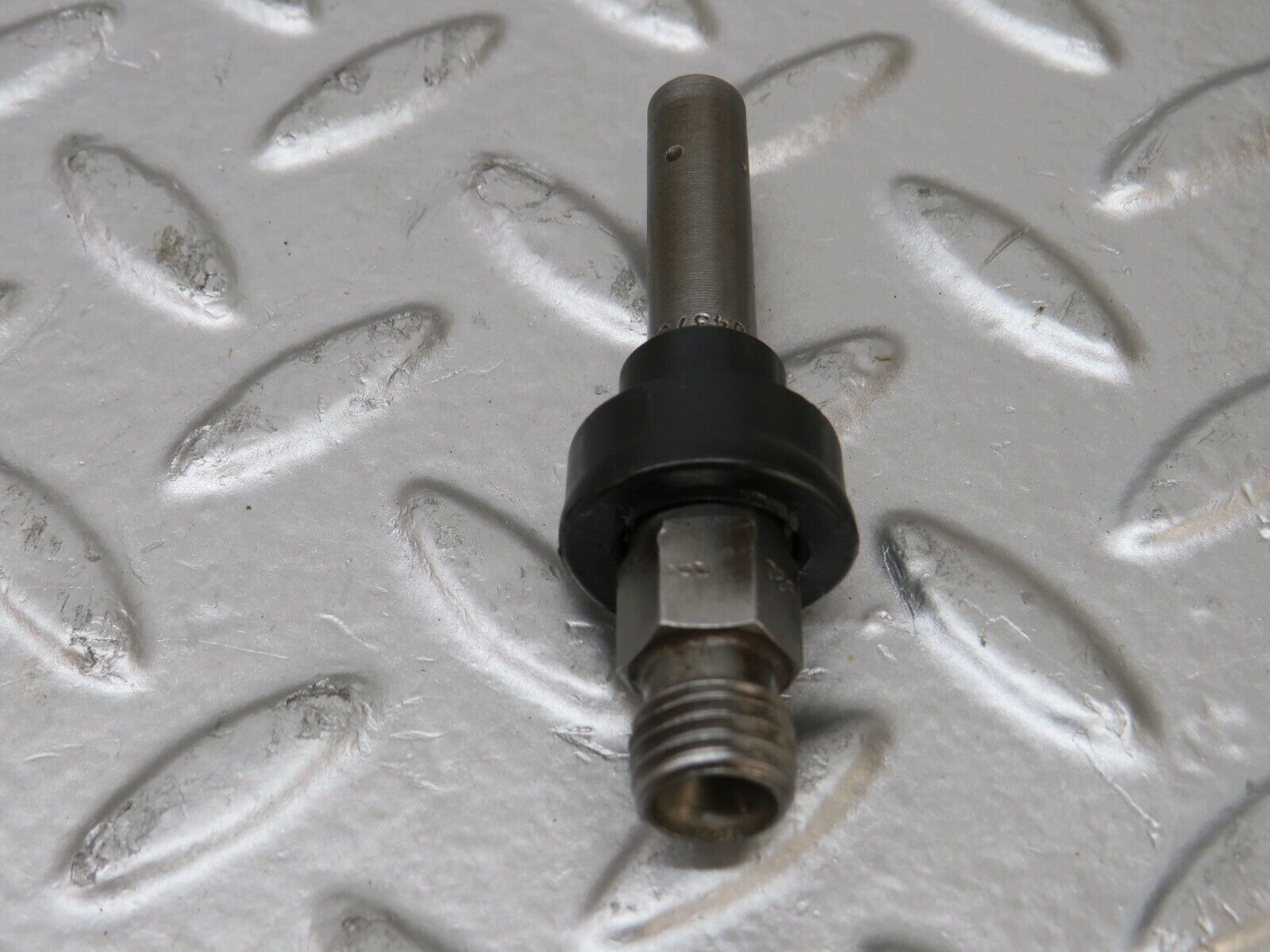 26256 Mercedes-Benz W116 450SE Fuel Injector Bosch 0437502010