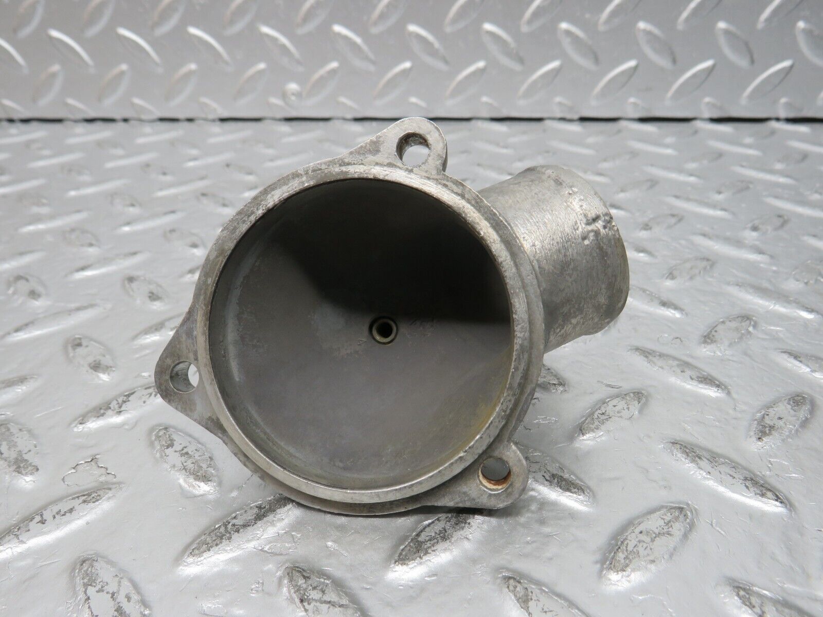 31609 Mercedes-Benz W201 190LE 1.8L Thermostat Housing 1022030374
