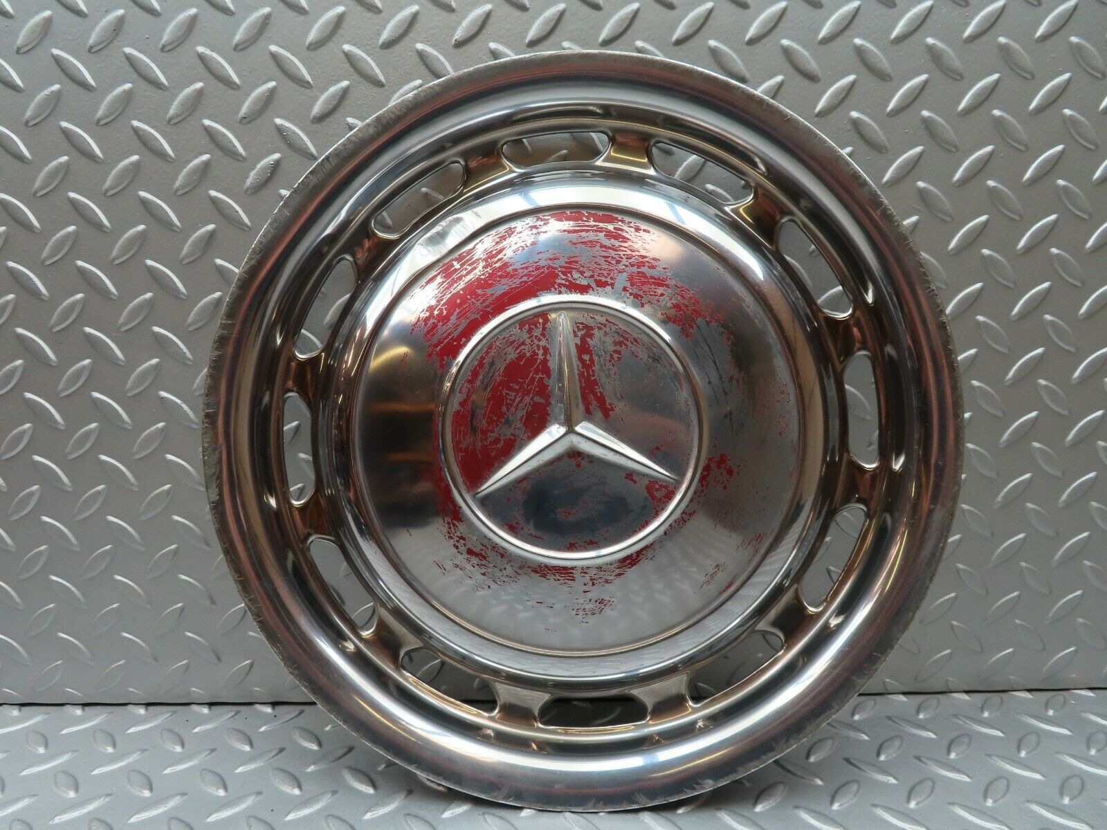 3631 Mercedes-Benz W116 300SD Wheel Trim Hub Cap 14