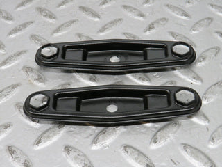 32152 Mercedes-Benz W123 230E Fuel Injector Bracket