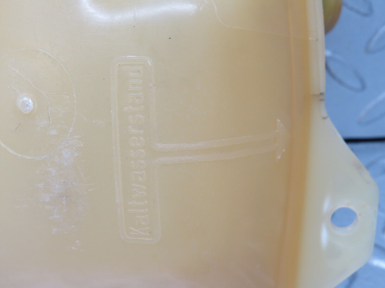 39092 Mercedes-Benz R107 500SL Coupe Coolant Reservoir Tank Behr 1165000449