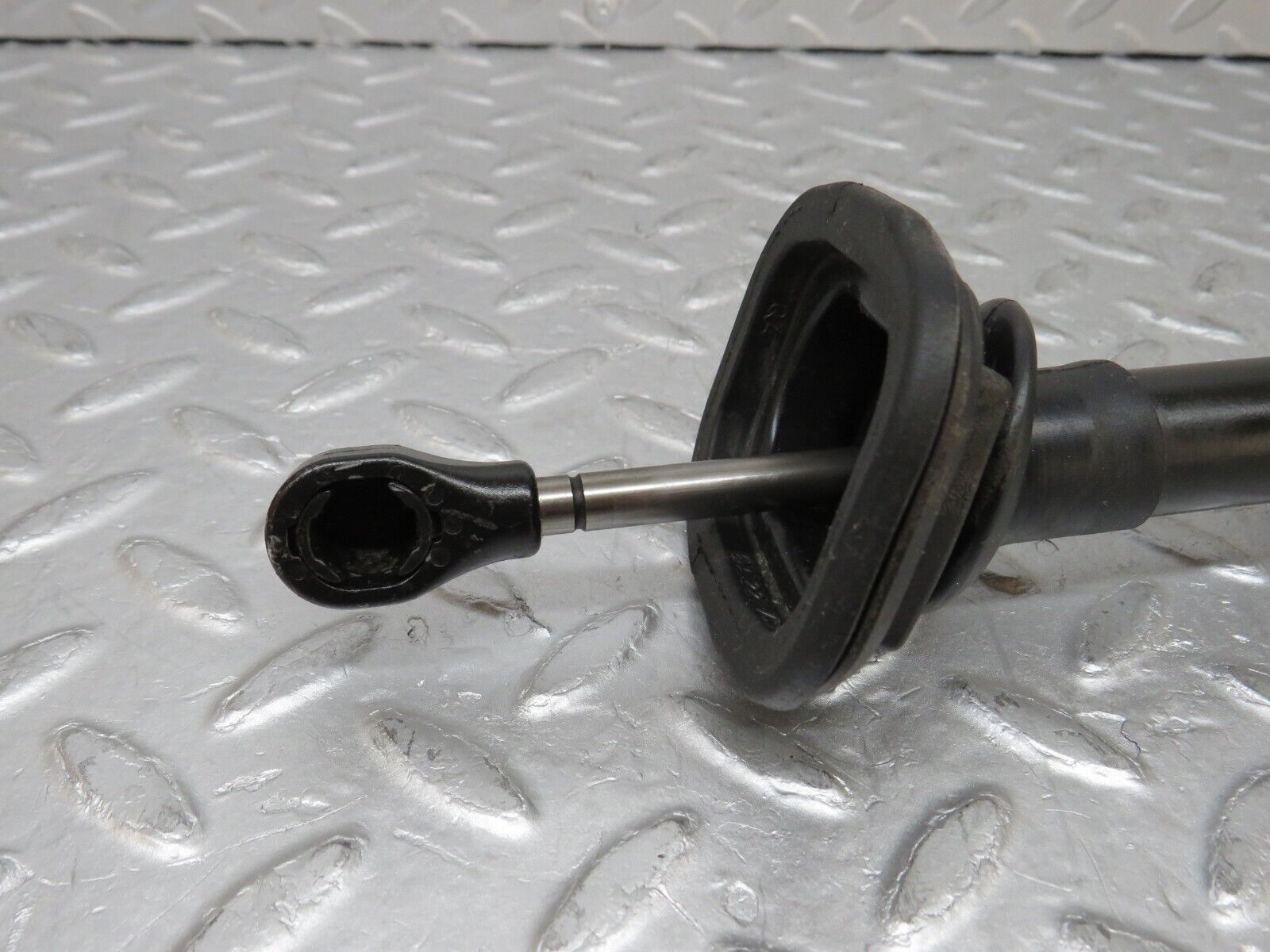 35243 Mercedes-Benz W221 Rear Right Door Stopper Strut 2217200016