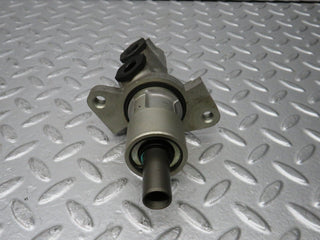 W124 Wagon brake master cylinder used OEM
