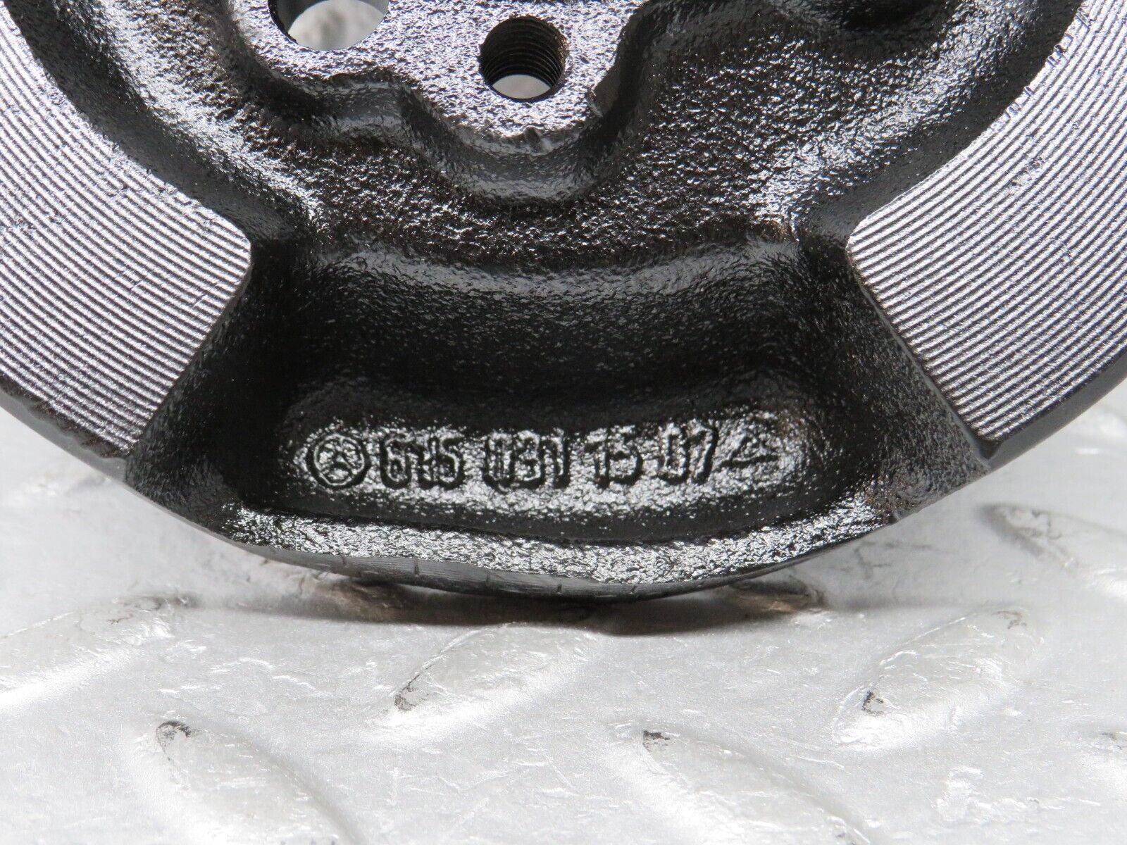 35899 Mercedes-Benz 240D OM616.912 Crankshaft Vibration  6150311507