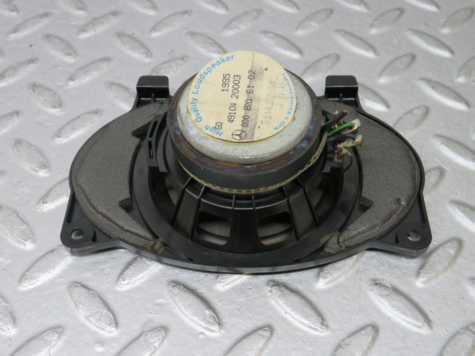 36137 Mercedes-Benz W126 420SE Front Speaker 0008205102