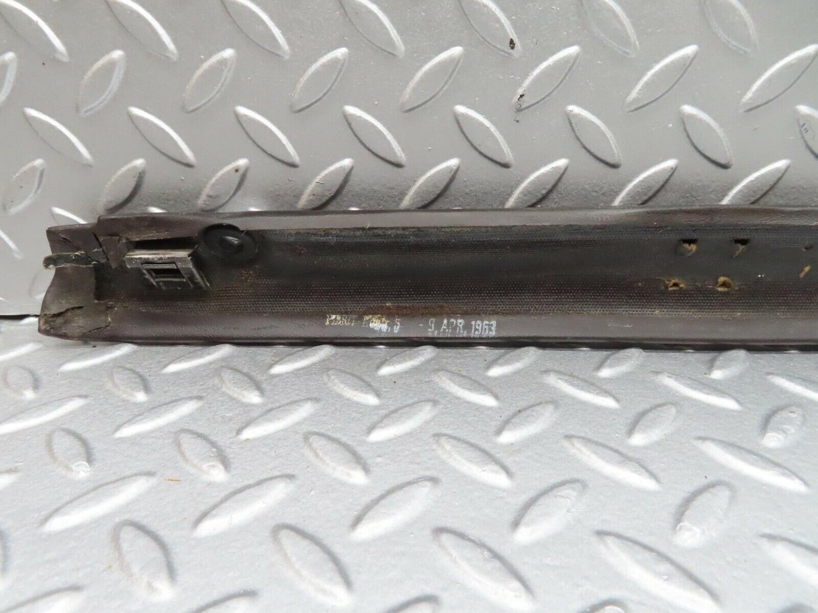 12712 Mercedes-Benz W111 220SE Front Right Upper Door Panel Dark Brown