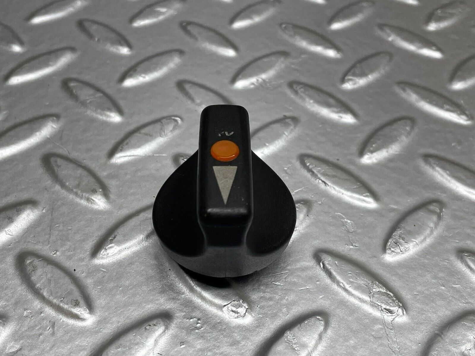 38680 Mercedes-Benz W201 190E 2.6L Headlight Switch Knob