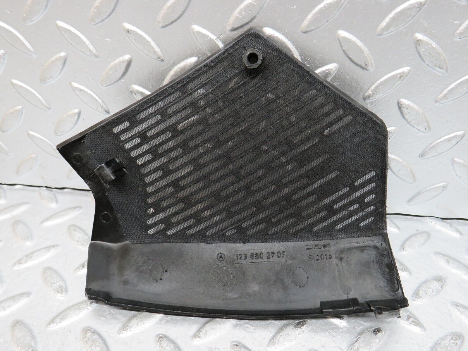 29855 Mercedes-Benz W123 230E Dashboard Speaker Covers 1236802707 1236802807