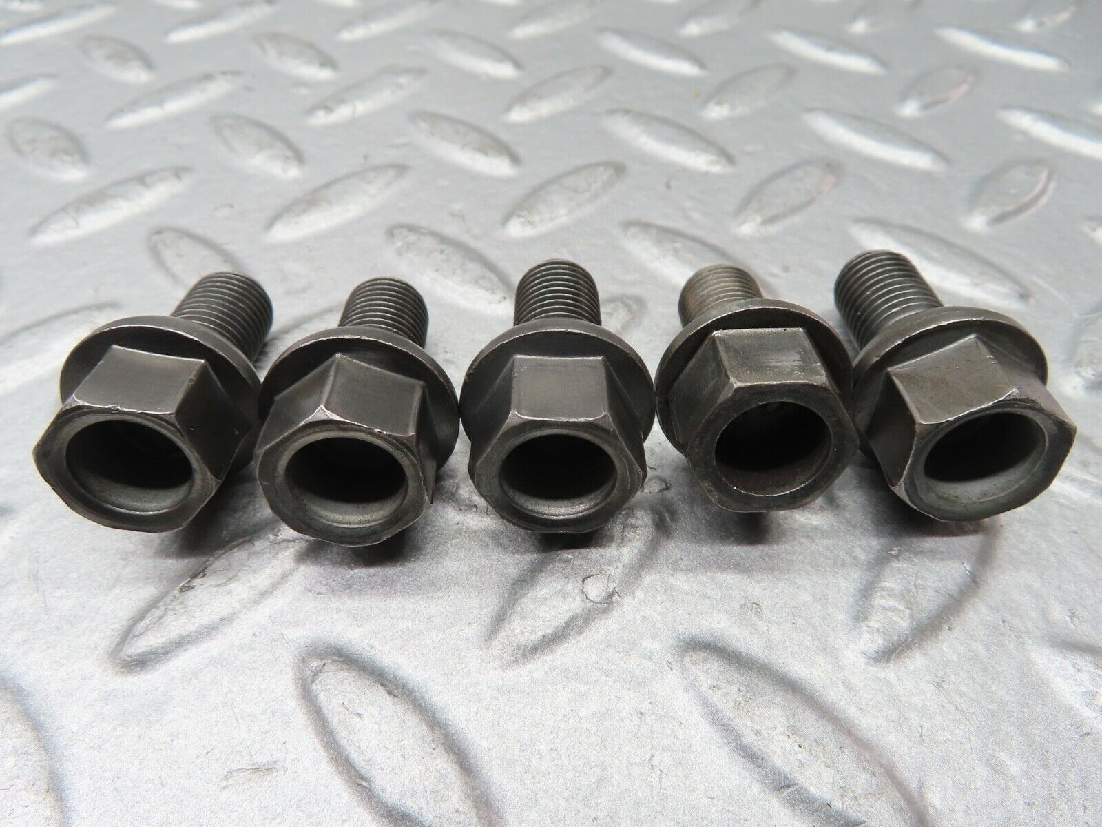 20534 Mercedes-Benz 5x Alloy Wheel Lug Bolt M12x1.5
