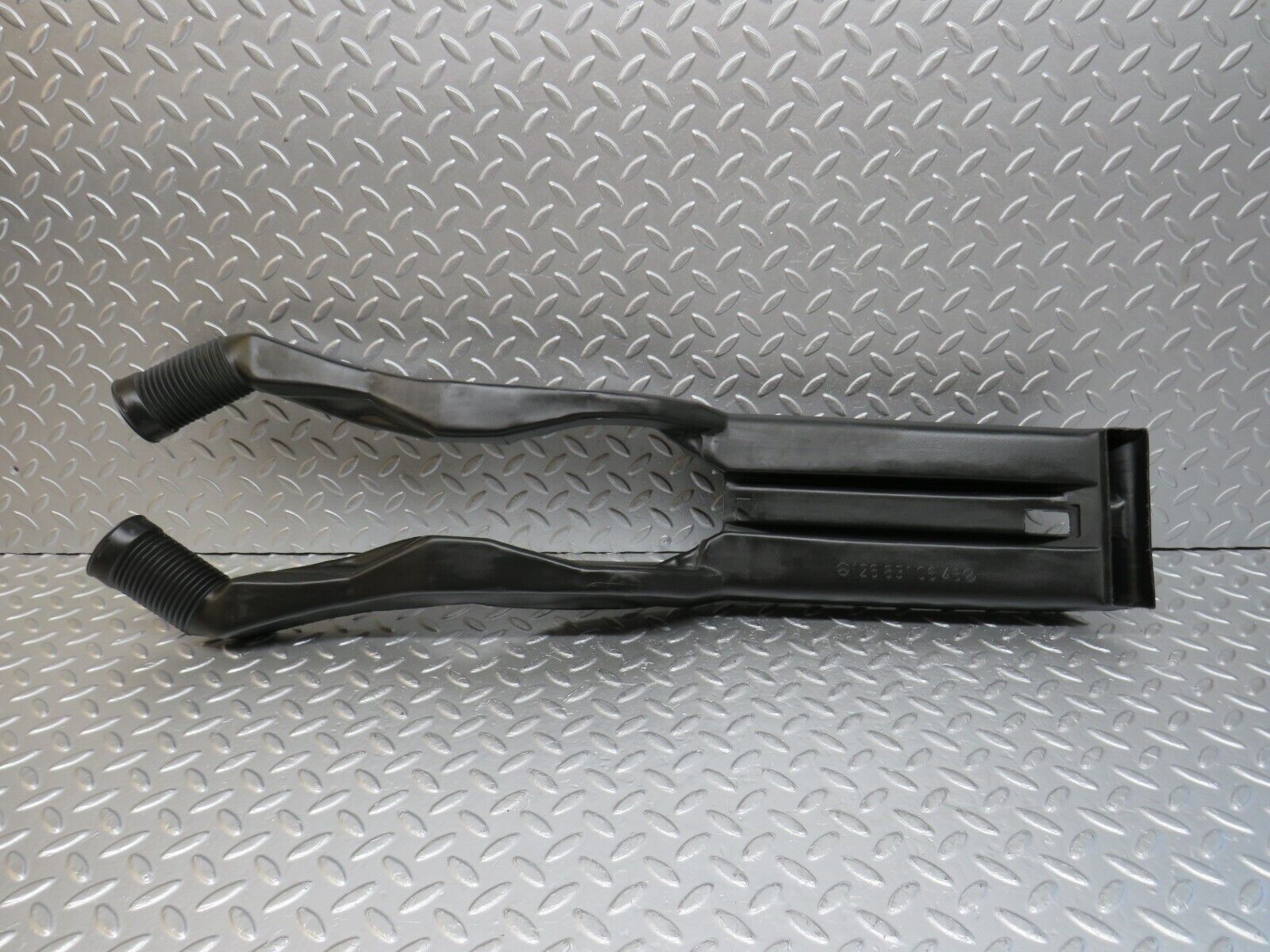 34341 Mercedes-Benz C126 380SEC Coupe Air Duct Heating Pipe 1268310646