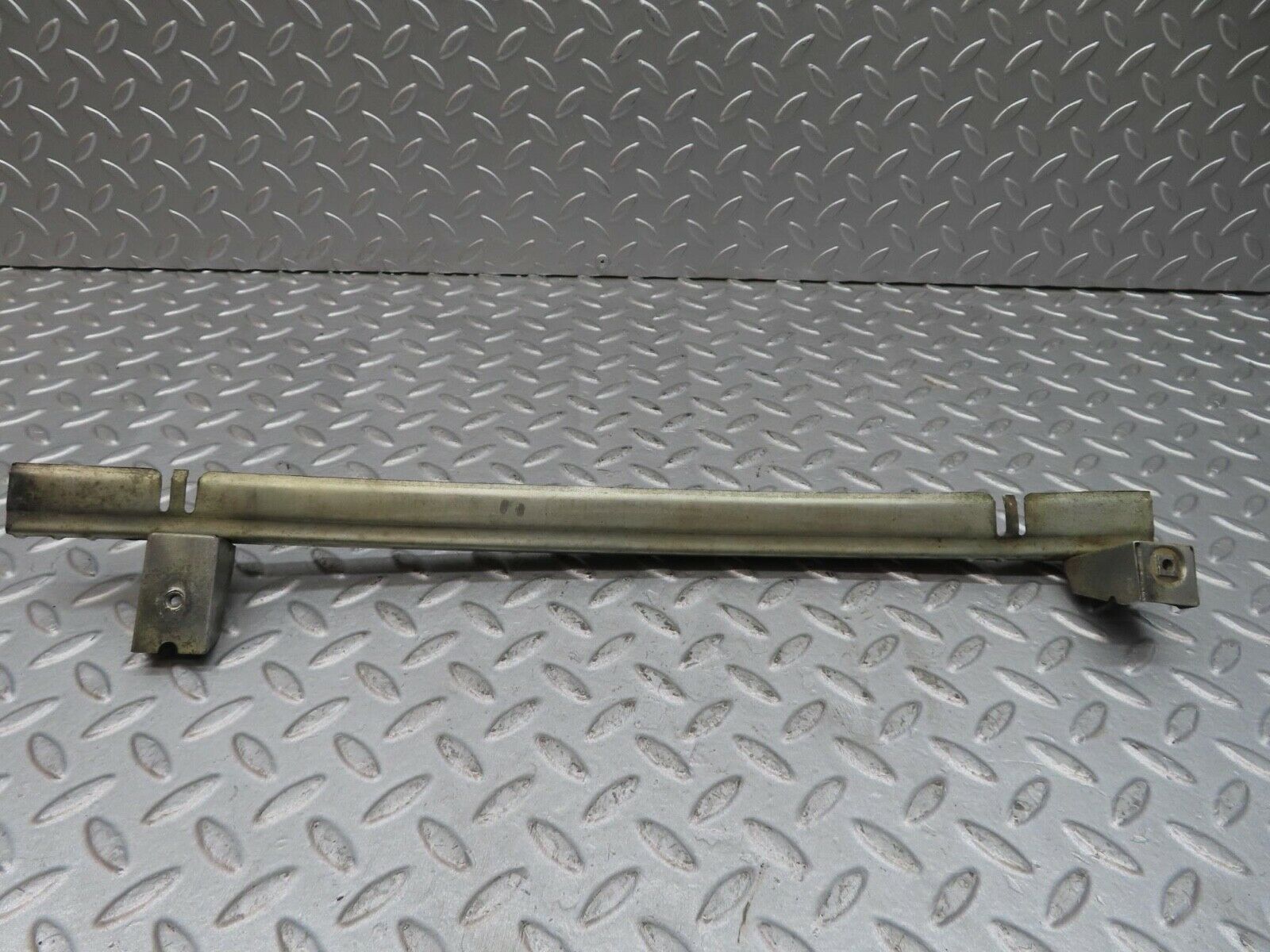 12487 Mercedes-Benz W108 280SE 3.5 Front Right Window Channel