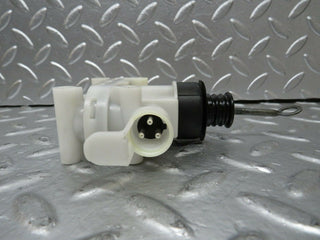 W124 Wagon door lock vacuum actuator front left used OEM