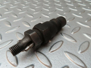 W115 diesel fuel injector used OEM