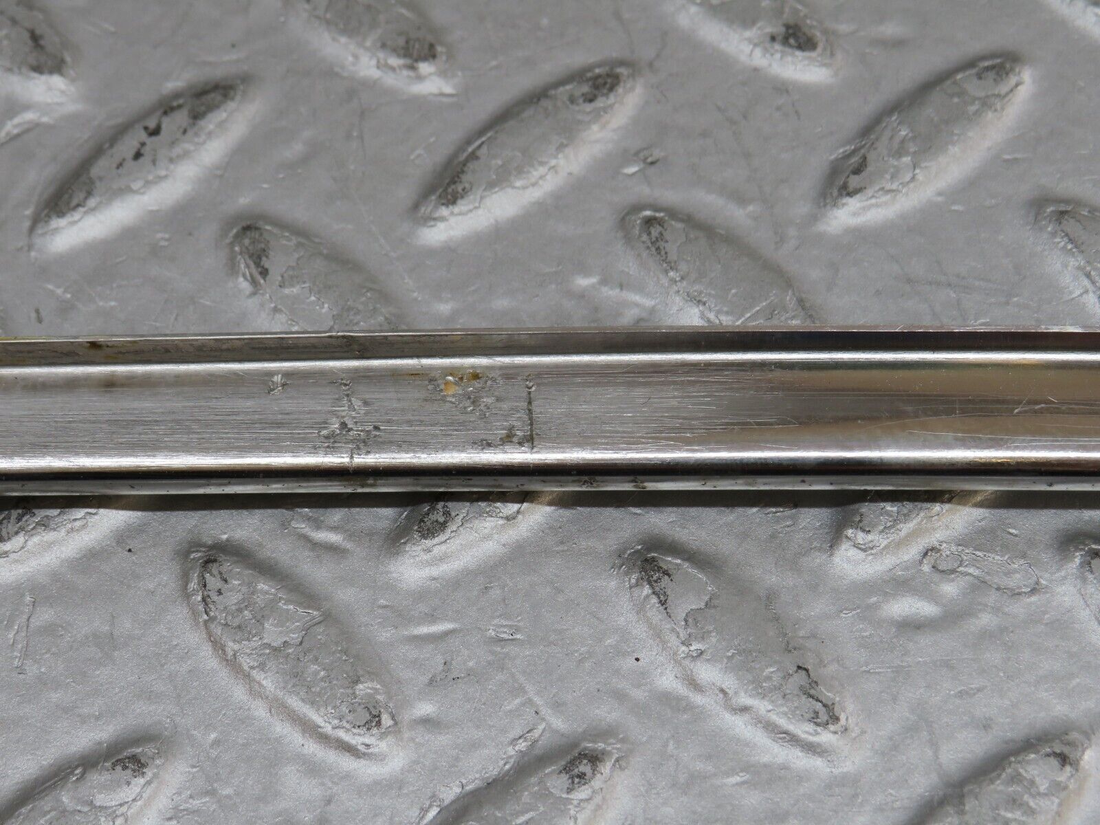 35867 Mercedes-Benz W108 Front Left Door Chrome Trim Pair