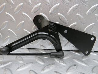 W201 Baby Benz throttle linkage used OEM