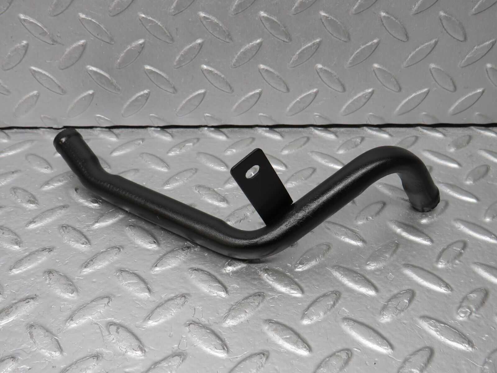 38153 Mercedes-Benz A124 320E Cabriolet Coolant Pipe