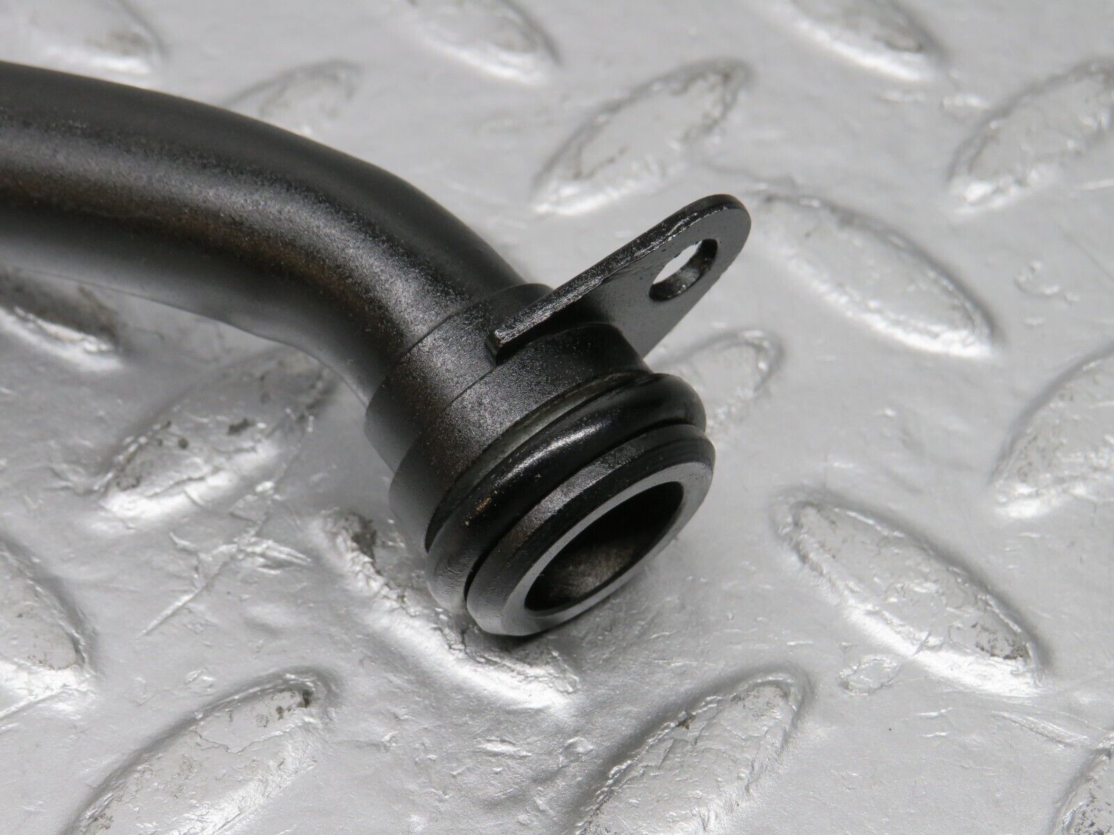 39581 Mercedes-Benz R129 320SL Coupe Coolant Pipe