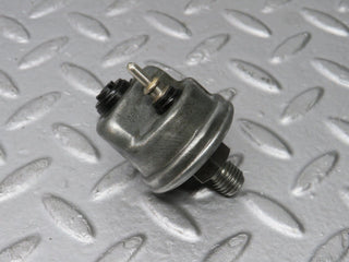 39065 Mercedes-Benz W201 190E 2.6L Oil Pressure Sensor 0065429416