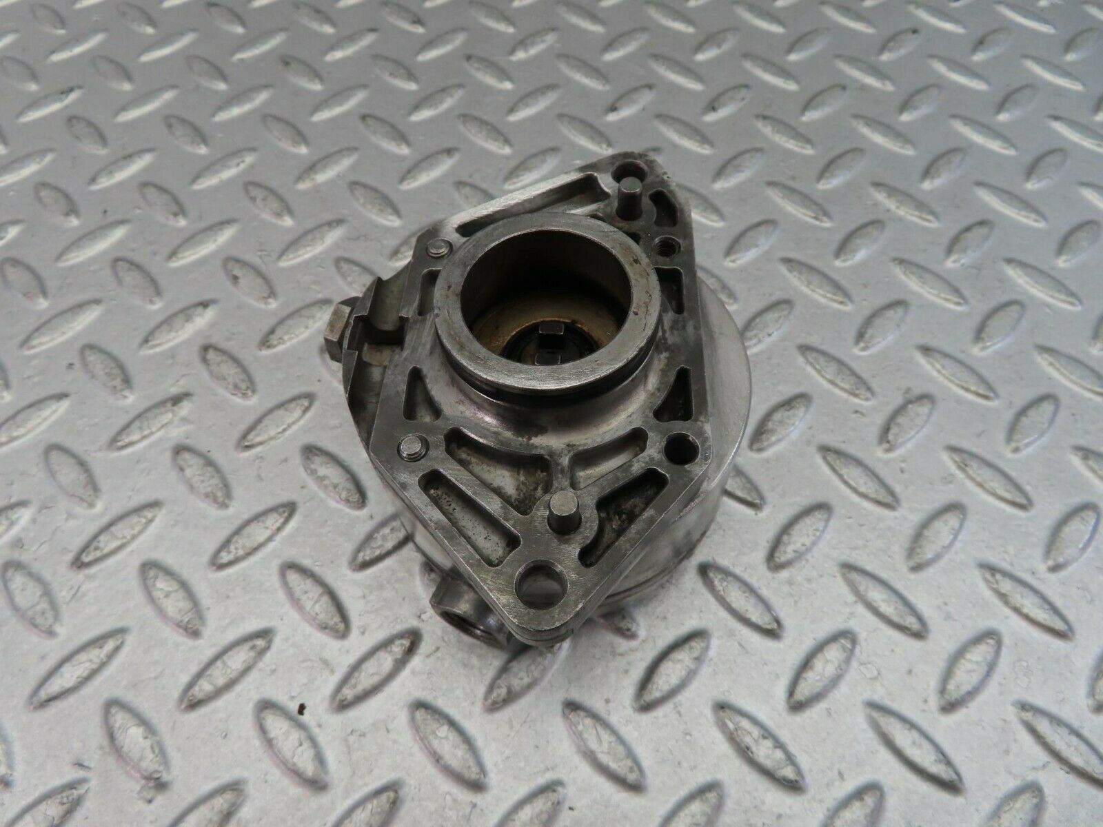 9551 Mercedes-Benz C123 280CE Coupe  Hydraulic Suspension Pump 1022360245