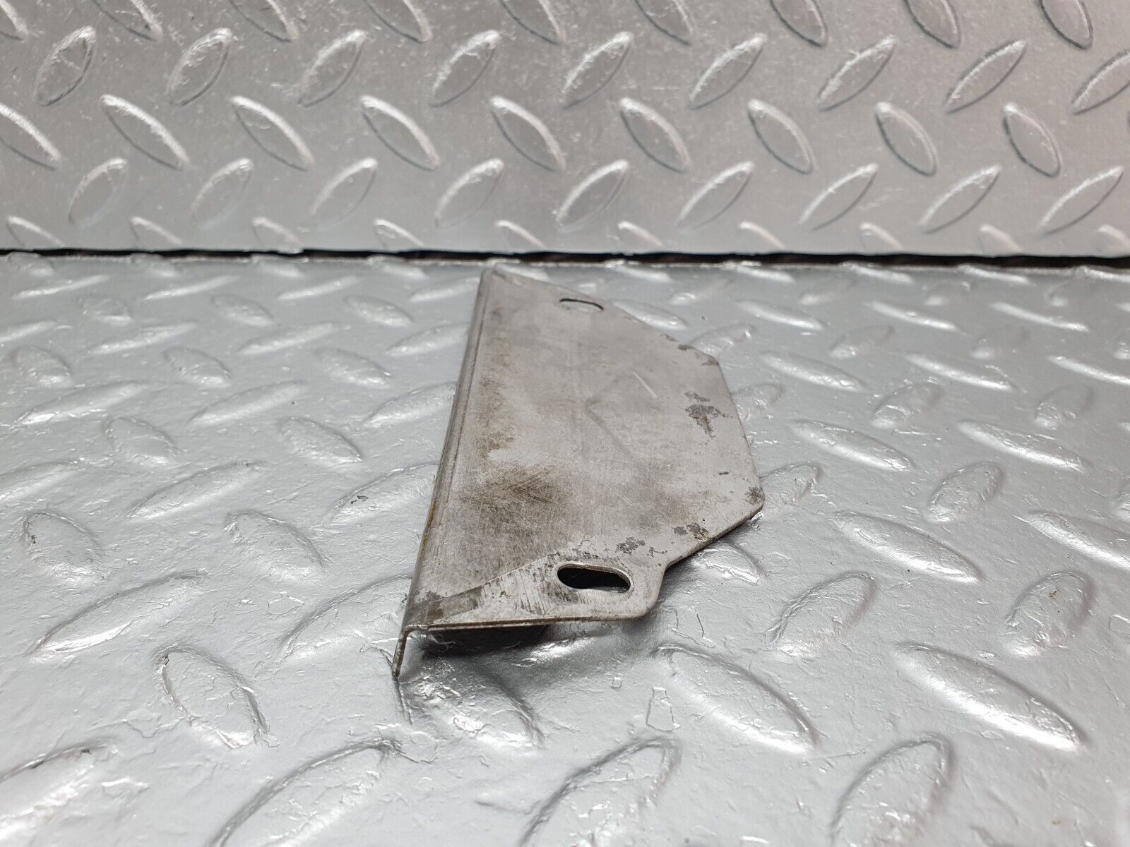 40794 Mercedes-Benz W123 300D Gearbox Flange Cover