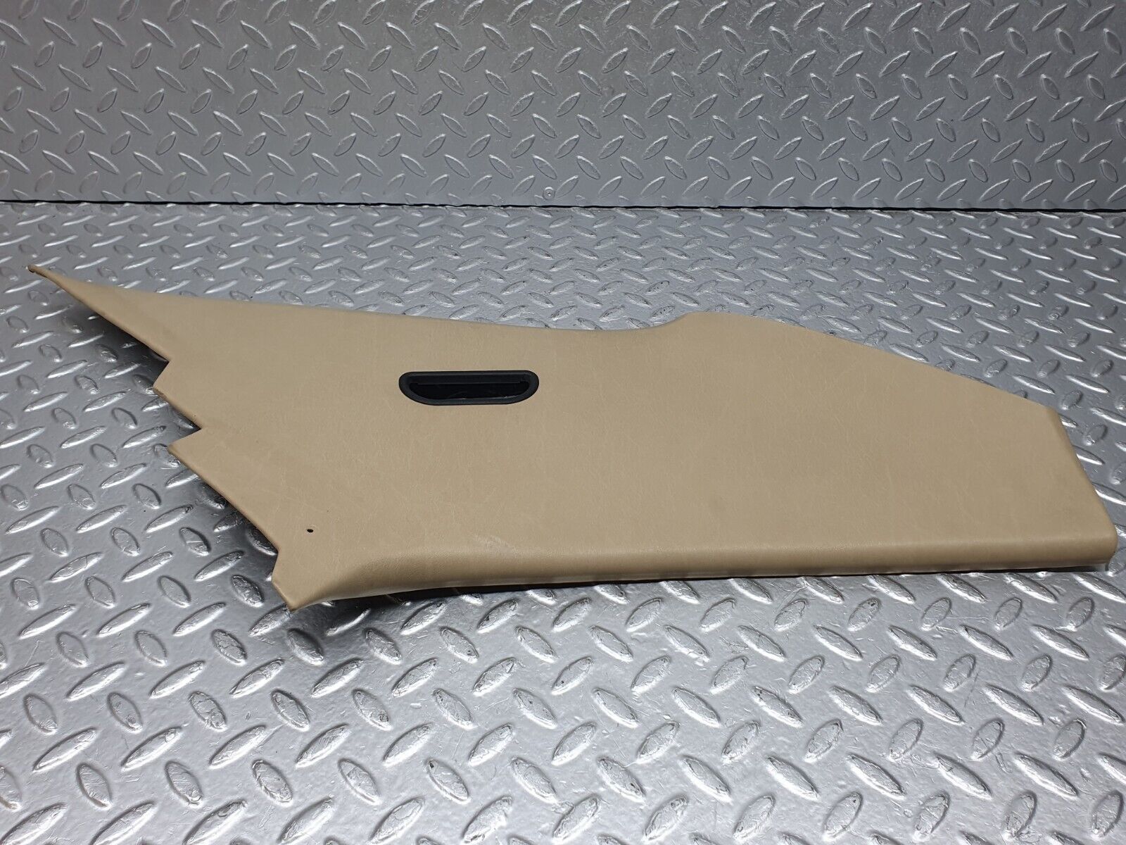 41000 Mercedes-Benz W126 300SE C Pillar Cover Left Side Beige 1266950344