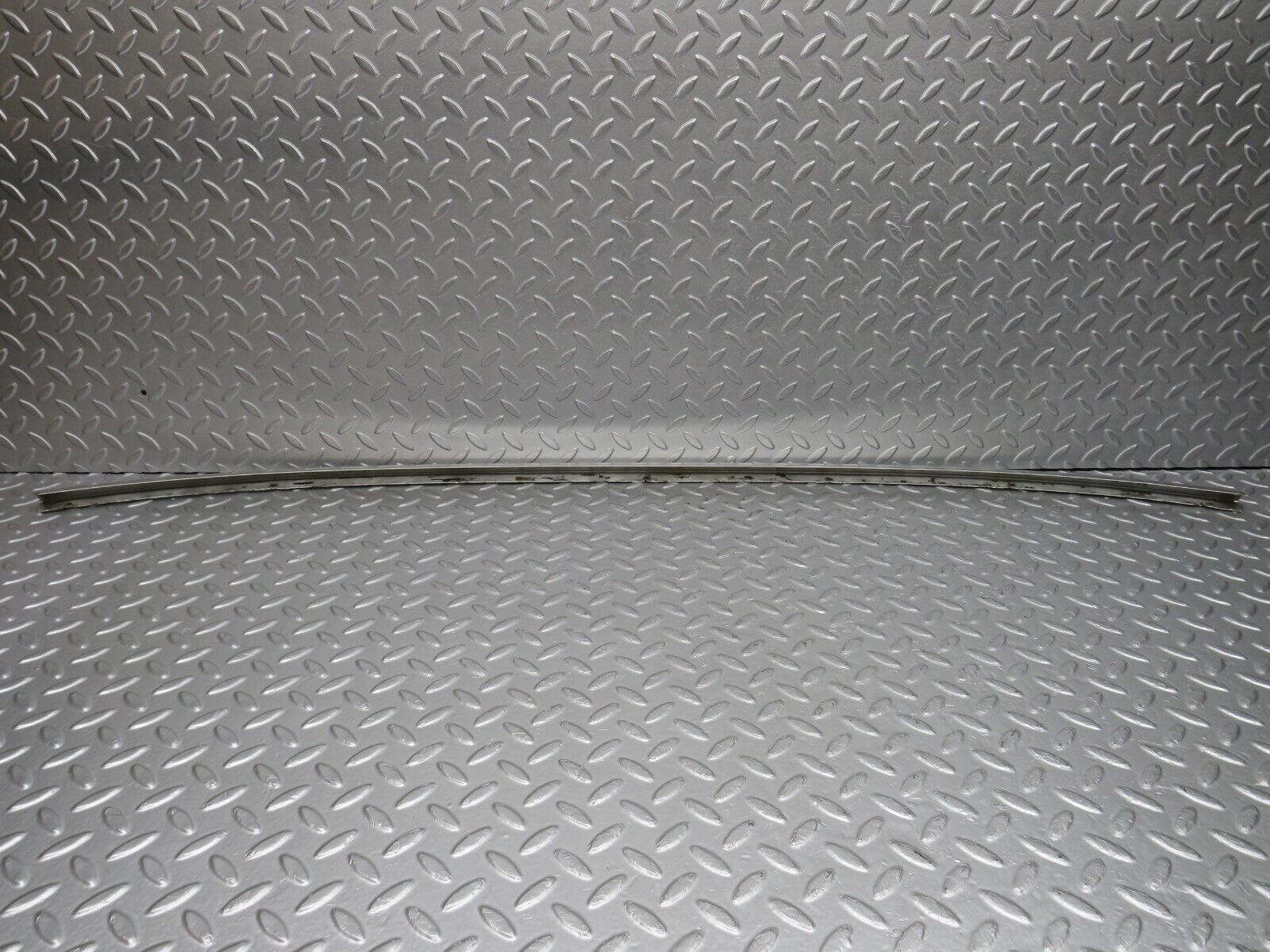 40200 Mercedes-Benz R107 Hardtop Under Windshield Chrome Trim