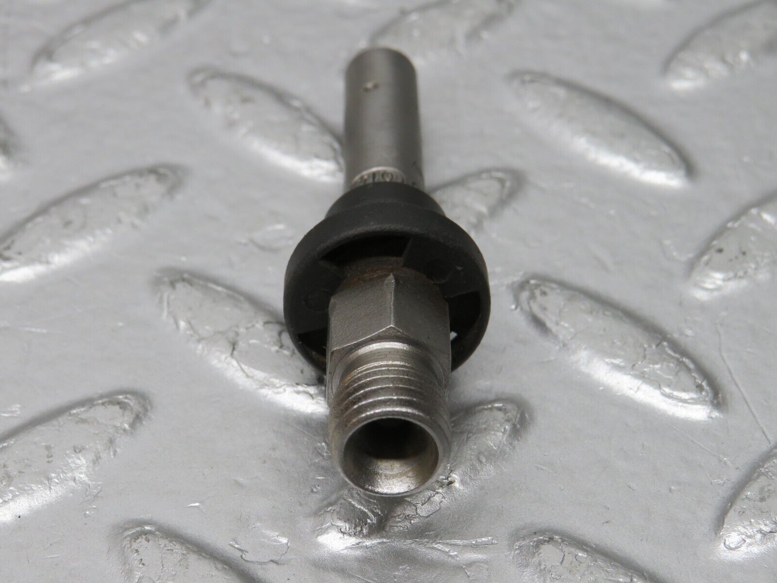 32707 Mercedes-Benz S124 300TE Wagon Fuel Injector Bosch 0437502010