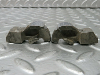 W114 valve rocker arm with retaining spring used OEM