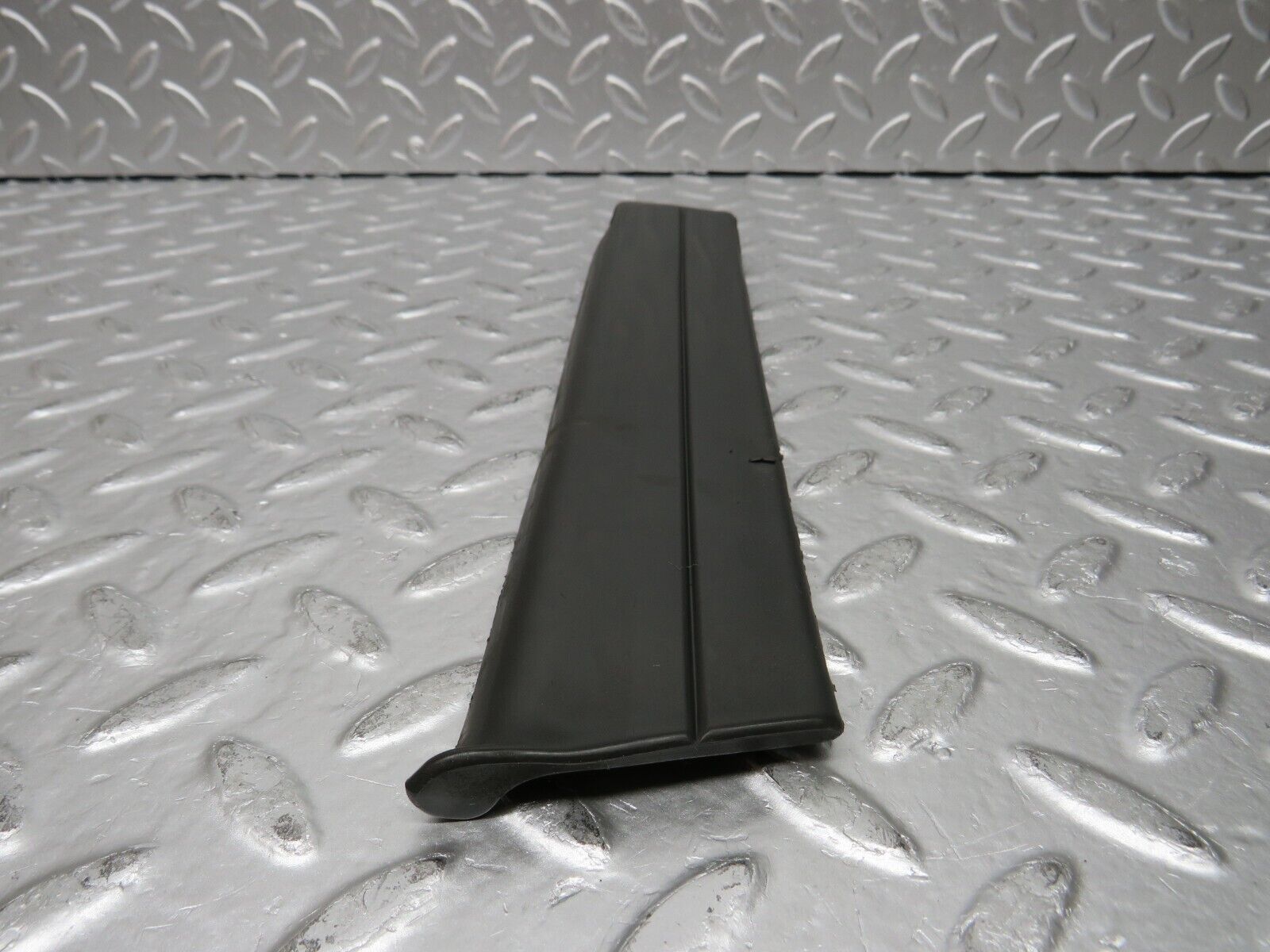 30783 Mercedes-Benz W201 190E 2.0L Front Left Fender Wing Lower Moulding Trim