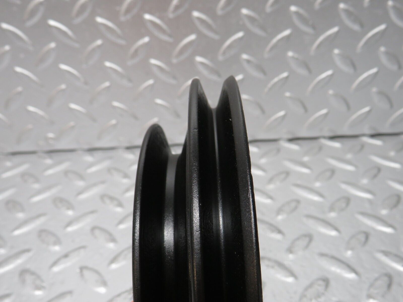 30858 Mercedes-Benz W201 190E 2.0L Crankshaft Pulley 1020320404