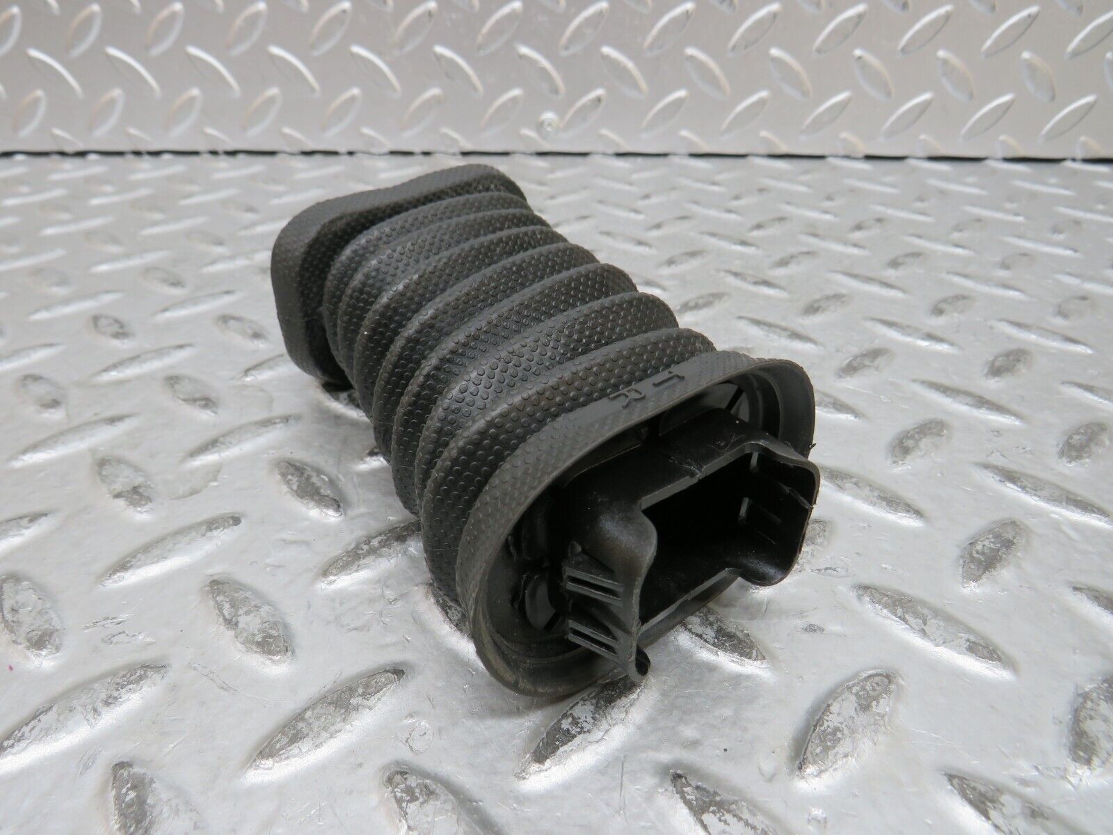 29103 Mercedes-Benz C124 320CE Coupe Harness Protector Rubber 2048210197
