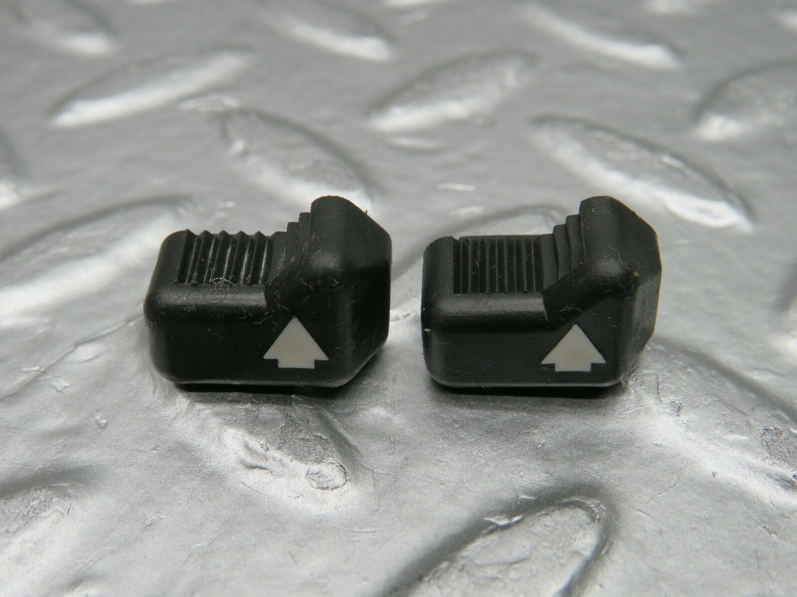 22309 Mercedes-Benz S123 280TE Wagon Heater Control Knob Set