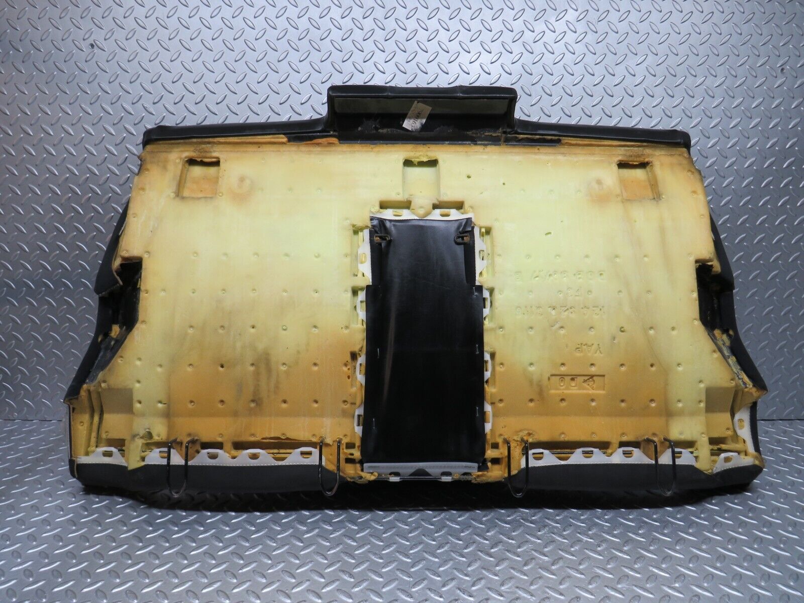 37878 Mercedes-Benz A124 320E Cabriolet Rear Seat Leather Black 1249203116