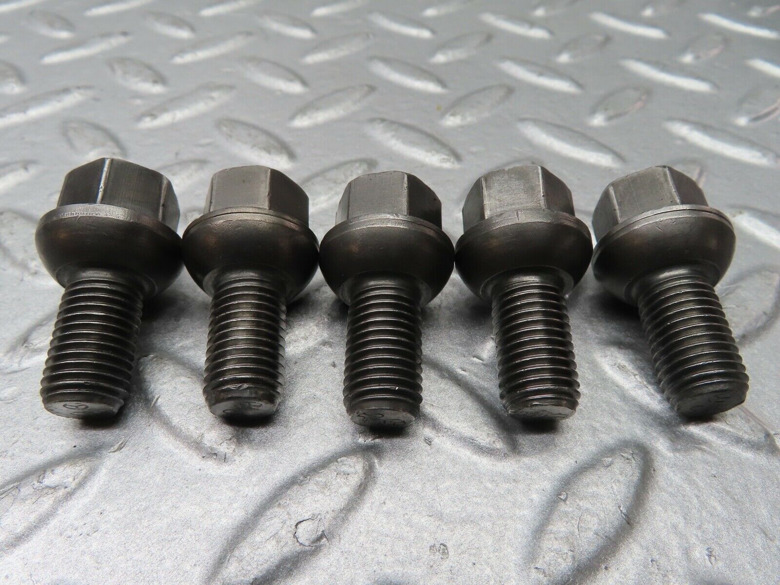 20536 Mercedes-Benz 5x Alloy Wheel Lug Bolt M12x1.5
