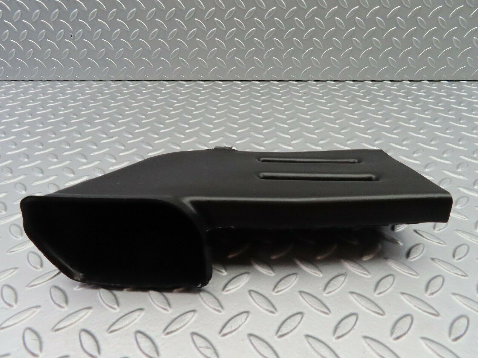 6497 Mercedes-Benz S124 E220 Wagon Ventilation Air Duct Left Side 1248310346