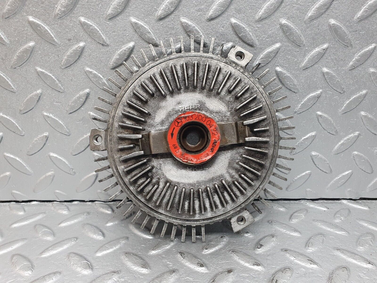 41053 Mercedes-Benz W126 300SE Fan Clutch 1032000422