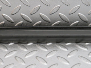 32590 Mercedes-Benz S124 300TE Wagon Door Lower Sealing Rubber Trim Right