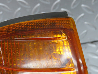 31273 Mercedes-Benz S124 220TE Wagon Front Right Indicator Light Bosch 42700R6