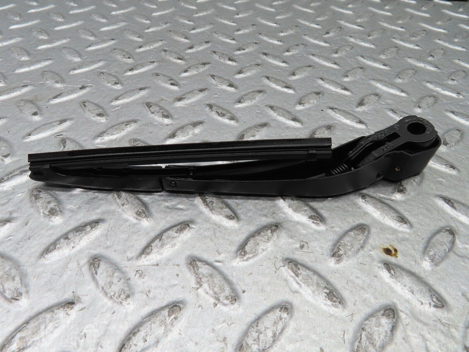 19681 Mercedes-Benz C140 CL420 Coupe Left Headlight Wiper Arm