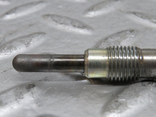 28501 Mercedes-Benz S123 240D Wagon Glow Plug Beru 0100221107