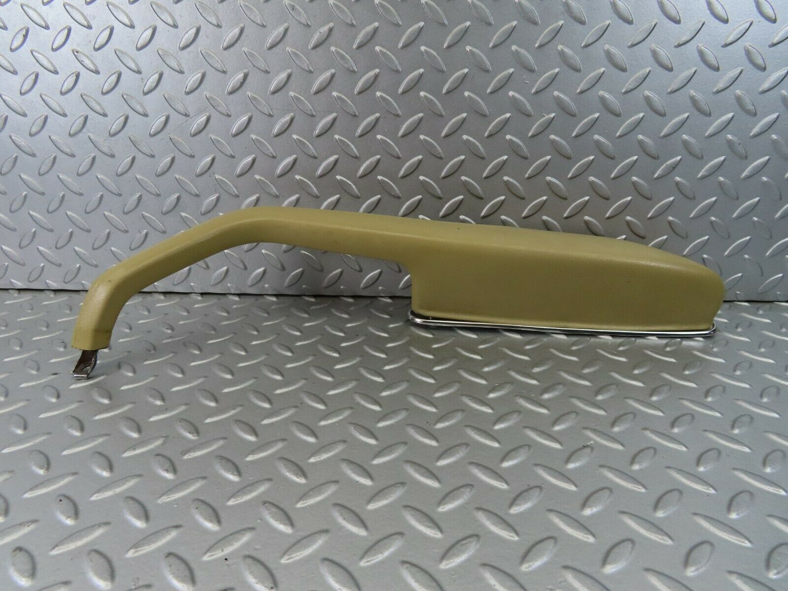 7224 Mercedes-Benz W116 450SE Interior Door Handle Front Left